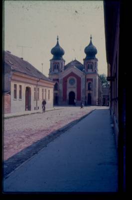 Osijek: Velho templo judaico visto da Njegoseva UL.